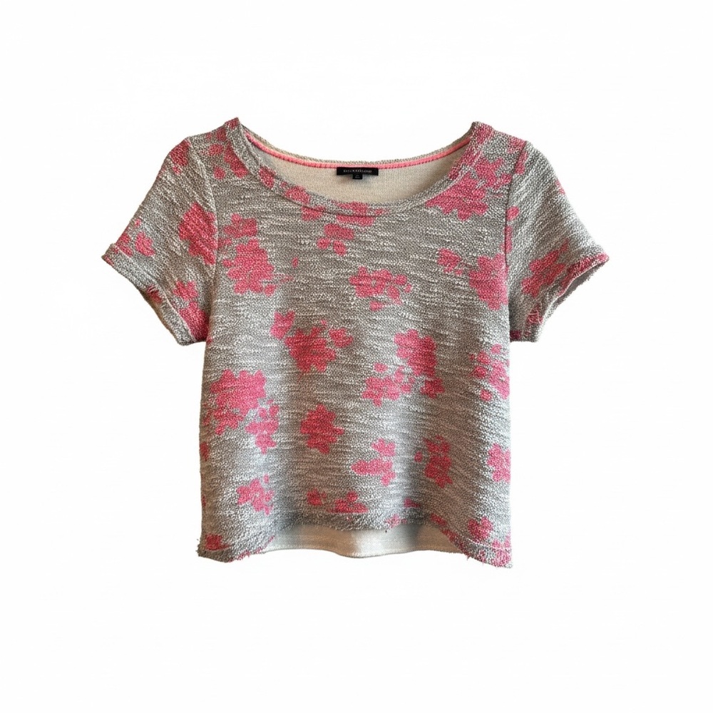 Anthropologie Gray and Pink Patterned Crop Top